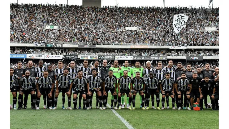 Foto: Thiago Ribeiro/AGIF | 21 dos atletas que atuaram no acesso à Série A estão fazendo a pré temporada com a equipe