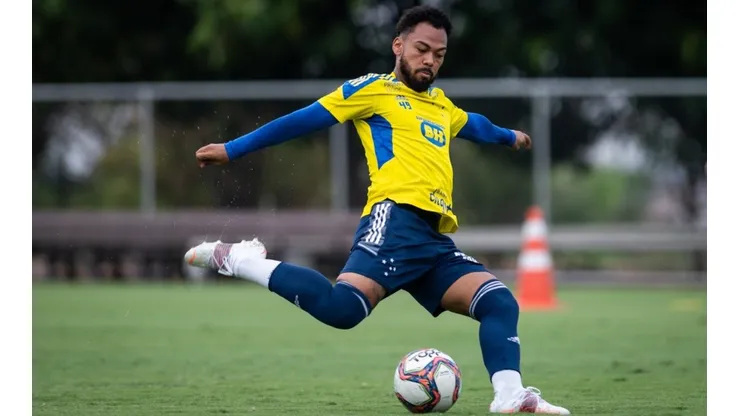 Meia deixa o Cruzeiro para acertar com o Mirassol até o fim do Paulistão