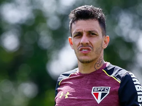 Abrahão confronta representante e vinda de Jean Carlos ao Grêmio ganha capítulo final