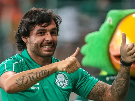 Após Goulart, outro medalhão que estava na China é oferecido