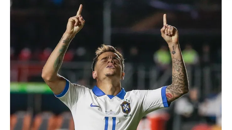Coutinho também não ganhou espaço na seleção (Foto: Marcello Zambrana/AGIF)