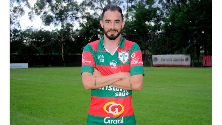 Eduardo Diniz é o novo reforço da Portuguesa (Foto: twitter oficial da Portuguesa)