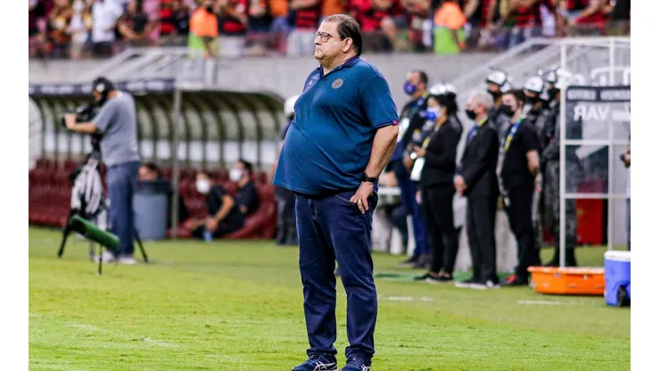 Bahia, treinado por Guto Ferreira, tenta escapar do Z-4 nas rodadas finais do Brasileirão