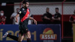 Zé Roberto, jogador do Atlético-GO (Foto: Heber Gomes/AGIF)