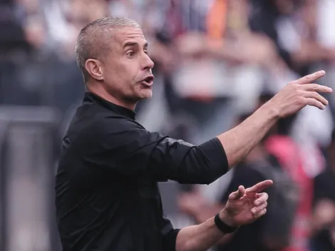 Com surpresas, Sylvinho escala o Corinthians para enfrentar o Ceará