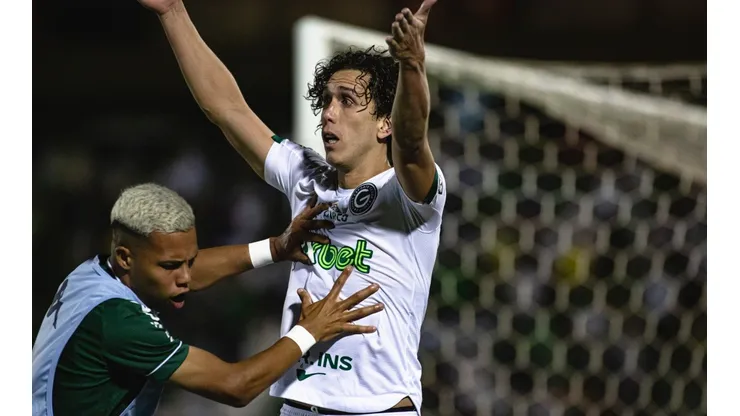 Foto: Diogo Reis/AGIF - Nicolas chegou do Paysandu e foi fundamental ao Goiás para o acesso à Série A