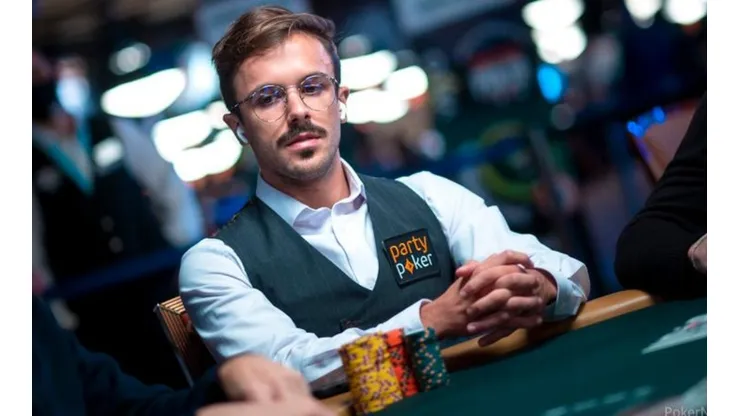 Yuri Martins foi o terceiro no mundial de Razz (Foto: Katerina Lukina/PokerNews)
