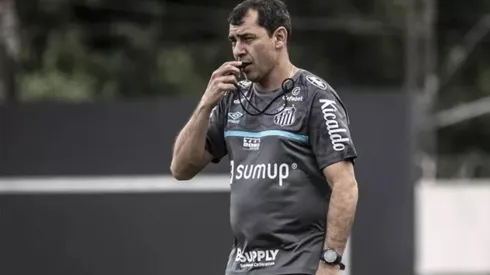 Carille ressaltou as mudanças do time após derrota no clássico (Twitter/Reprodução)