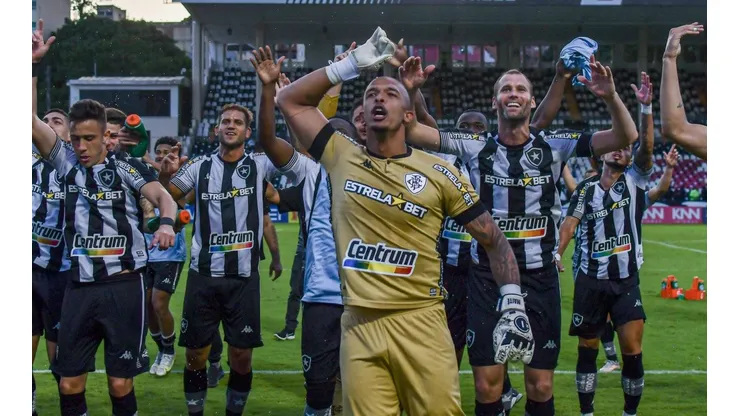 Botafogo assumiu a liderança na reta final da competição | Crédito: Thiago Ribeiro/AGIF