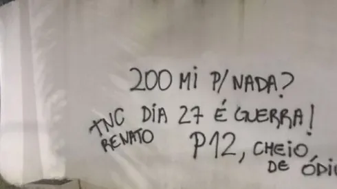 Pichação foi feita após empate com a Chapecoense | Crédito: Divulgação / Marcos Coelho