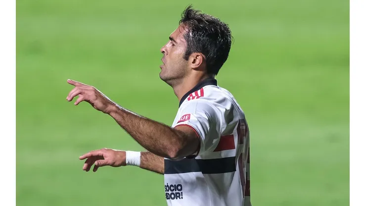 Éder não tem se destacado pelo São Paulo, e salário tem sido empecilho para continuidade do atleta