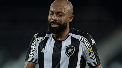 Nas redes sociais torcedores manifestarm preocupação com a situação de Chay | Crédito: Jorge Rodrigues/AGIF