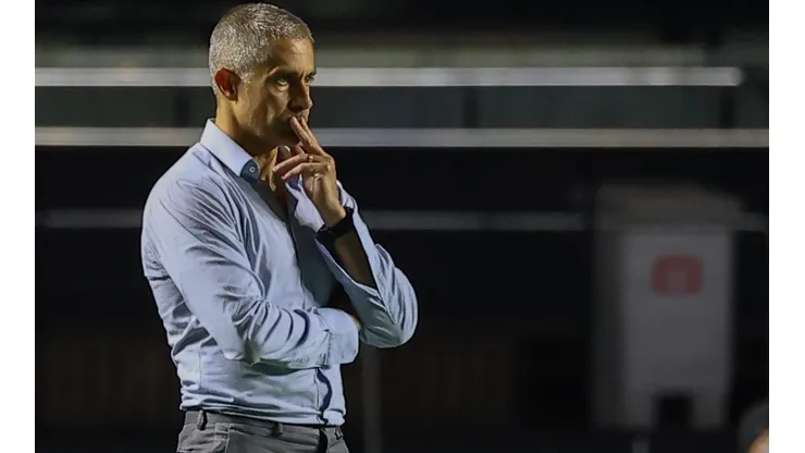 Sylvinho tem retorno de volante para o jogo contra a Chapecoense. (Foto: Marcello Zambrana/AGIF)