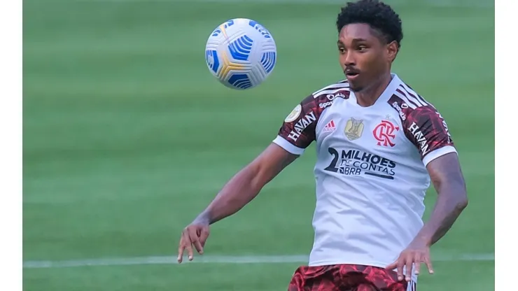 Vitinho já marcou 12 gols e fez 13 assistência nesta temporada | Crédito:Marcello Zambrana/AGIF