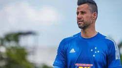 Goleiro Fábio assumiu a articulação para os jogadores do Cruzeiro terminarem greve