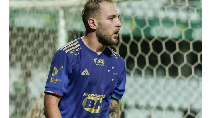 Cruzeiro tem dívida quatro vezes maior do que a folha salarial mensal do clube