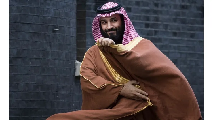 Príncipe herdeiro da Coroa Saudita está de olho em clubes sul-americanos para comprar, de acordo com imprensa argentina