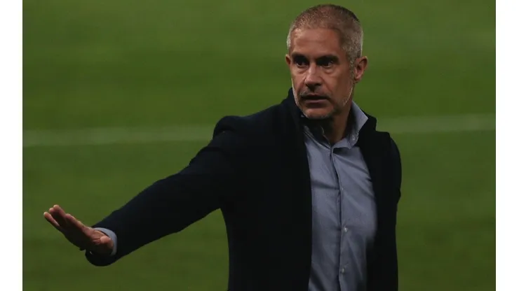 Sylvinho, treinador do Corinthians (Foto: Ettore Chiereguini/AGIF)