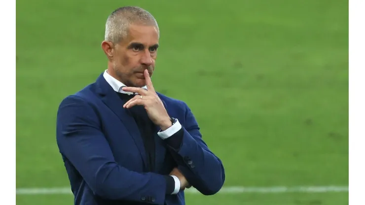 Sylvinho elogiou Jô e explicou ausência de João Pedro | Crédito: Marcello Zambrana/AGIF