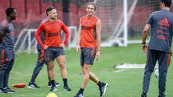 Flamengo tem desfalques importantes para jogo contra o Grêmio, neste domingo.