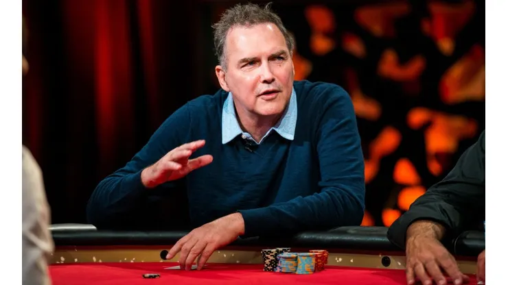 Norm Macdonald em ação no Super High Roller Bowl Celebridades em 2015 (Foto: Joe Giron)