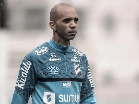 Tardelli fica fora do jogo contra o Ceará e Santos esclarece situação do atacante