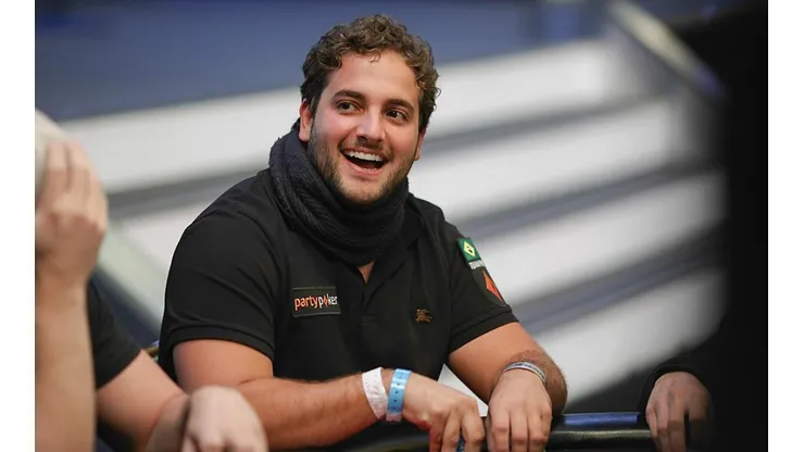 João Simão em ação durante o PCA-PSPC 2019 (Foto: Carlos Monti/PokerStars)