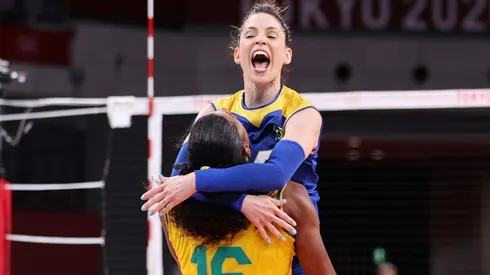 Camila Brait comemora vaga na disputa pelo ouro nos Jogos Olímpicos de Tóquio (Foto: Getty Images)