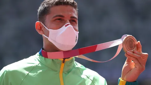 Thiago Braz ao conquistar o bronze. (Foto: Getty Images)