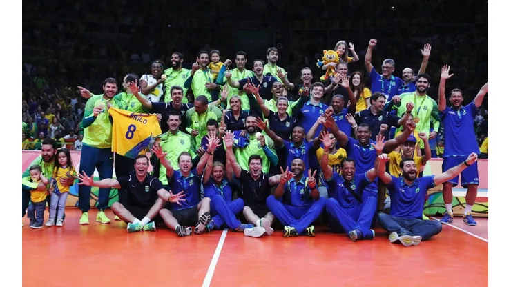 Seleção Olímpica de Vôlei campeã em Rio-2016 (Foto: Getty Images)