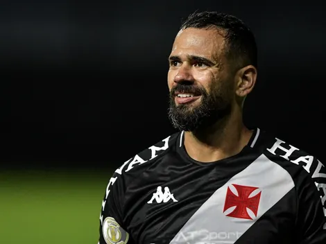 Castán 'estraga' ação do Vasco pró- LGBTQIA+ e polemiza com passagem bíblica; entenda