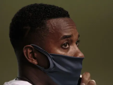 Robinho aparece no CT do Santos e jornalista esclarece situação