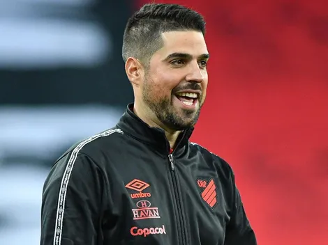 António Oliveira aponta "grande diferencial" do Athletico