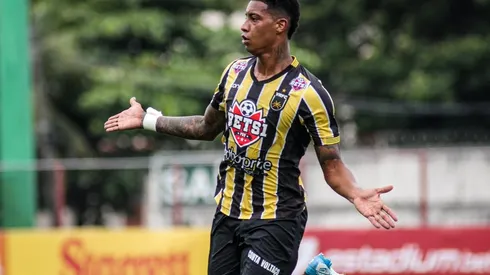 Alef Manga detém média próxima a 1 gol/jogo na temporada 2021 (Foto: André Moreira/VRFC)