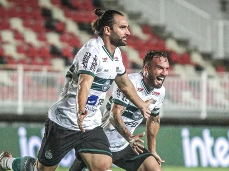 Léo Gamalho já bate R. Oliveira em apenas 2 jogos de Coritiba; veja números