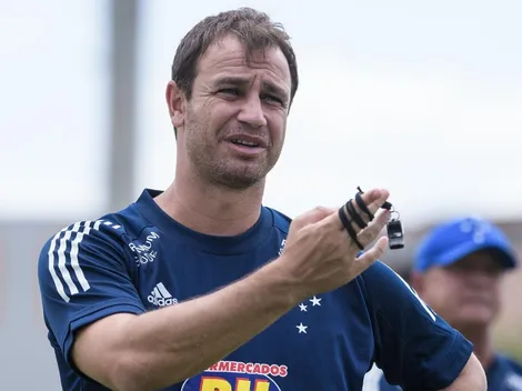 Felipe Conceição confirma chegada de reforços para disputa da Série B