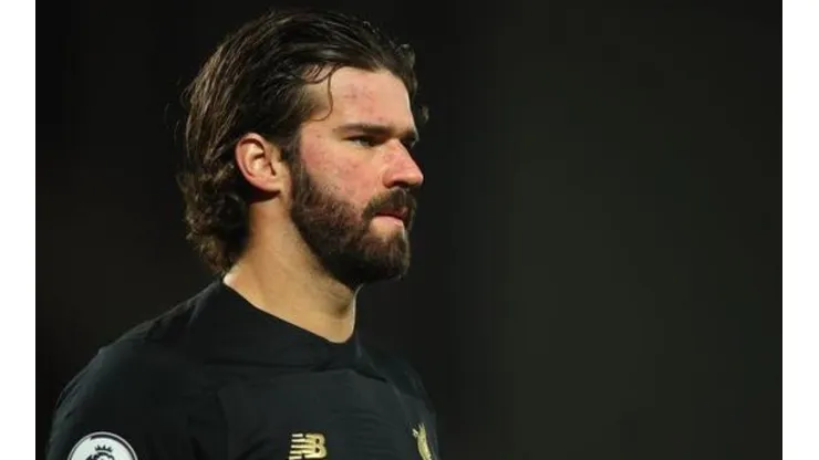 Ídolo do Liverpool detona atuação de Alisson contra o Manchester City