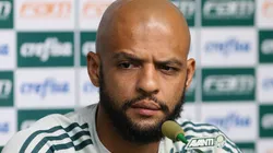 Felipe Melo sofre nas mãos da Nação e bloqueia torcedora do Fla: "Se ele tá triste, eu tô feliz"