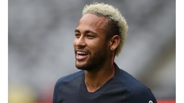 Neymar declarou seu amor ao Santos e desmentiu ser torcedor do Palmeiras