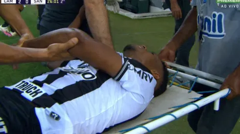 Keno sofre luxação no cotovelo e atacante pode perder reta final do Brasileirão