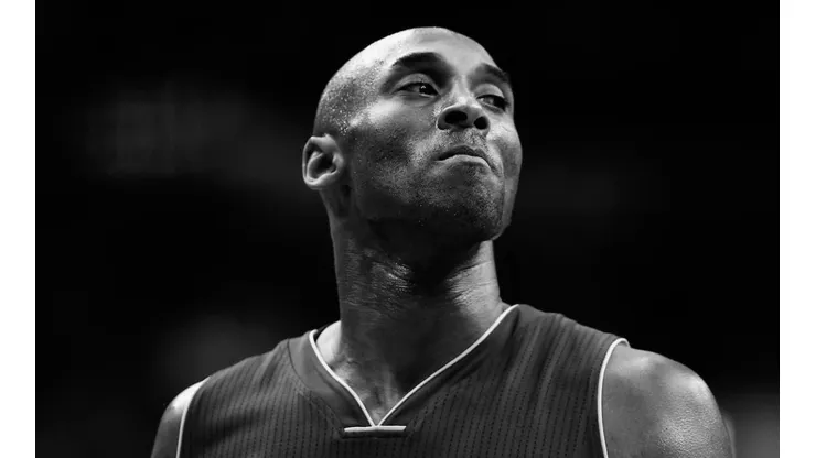 Kobe Bryant fez sua carreira no basquete jogando pelo Los Angeles Lakers