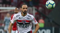 Juanfran é um dos jogadores mais experientes do São Paulo — Foto: Getty Images