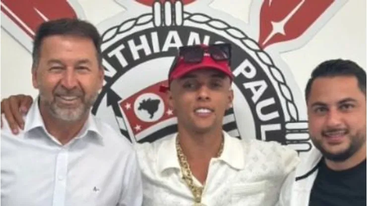 Presidente do Corinthians recebeu Buzeira no CT - Foto: Reprodução/Instagram.