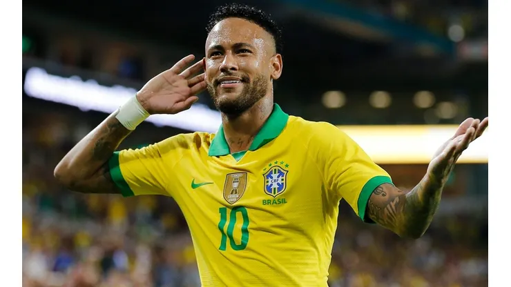 Neymar passou o Réveillon com a família e amigos
