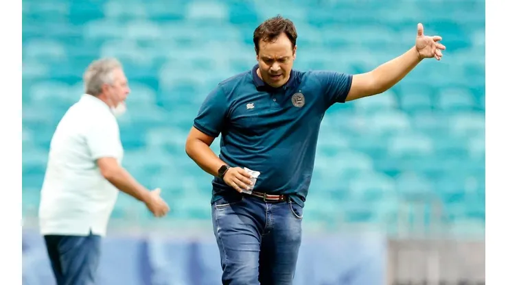Dado Cavalcanti lamenta pouco tempo de treino após derrota
