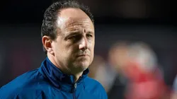 Ceni encara Mano e 'vai pra cima' do treinador em entrevista coletiva