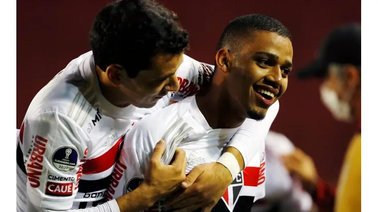 Grêmio e São Paulo se enfrentam pelo primeiro jogo da semifinal da Copa do Brasil - (Getty Images)