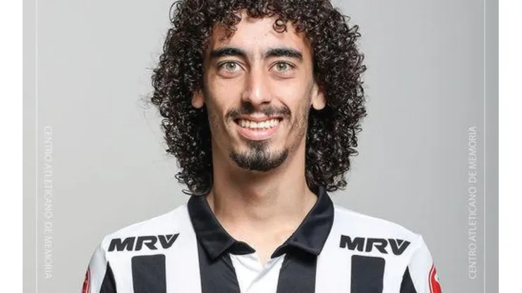 Massa pira com gol de Valdívia nos acréscimos contra o Cruzeiro na Série B