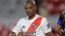 Vídeo: River abre o placar com De La Cruz e gera reclamação dos atleticanos