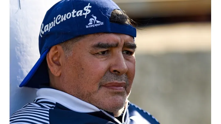 Diego Maradona recebeu homenagem emocionante de jornalista brasileiro